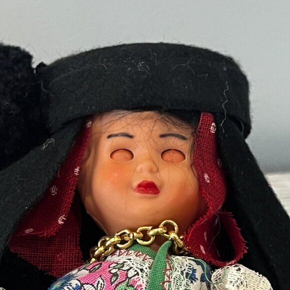 Vintage 1950's Italian 8" Sleepy Eyes Sardinian Souvenir Girl Doll Italy Pom Hat - Picture 6 of 11